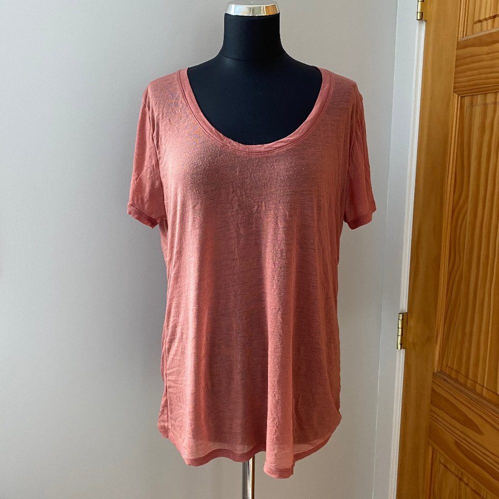 Loose fit coral pink sheer T shirt